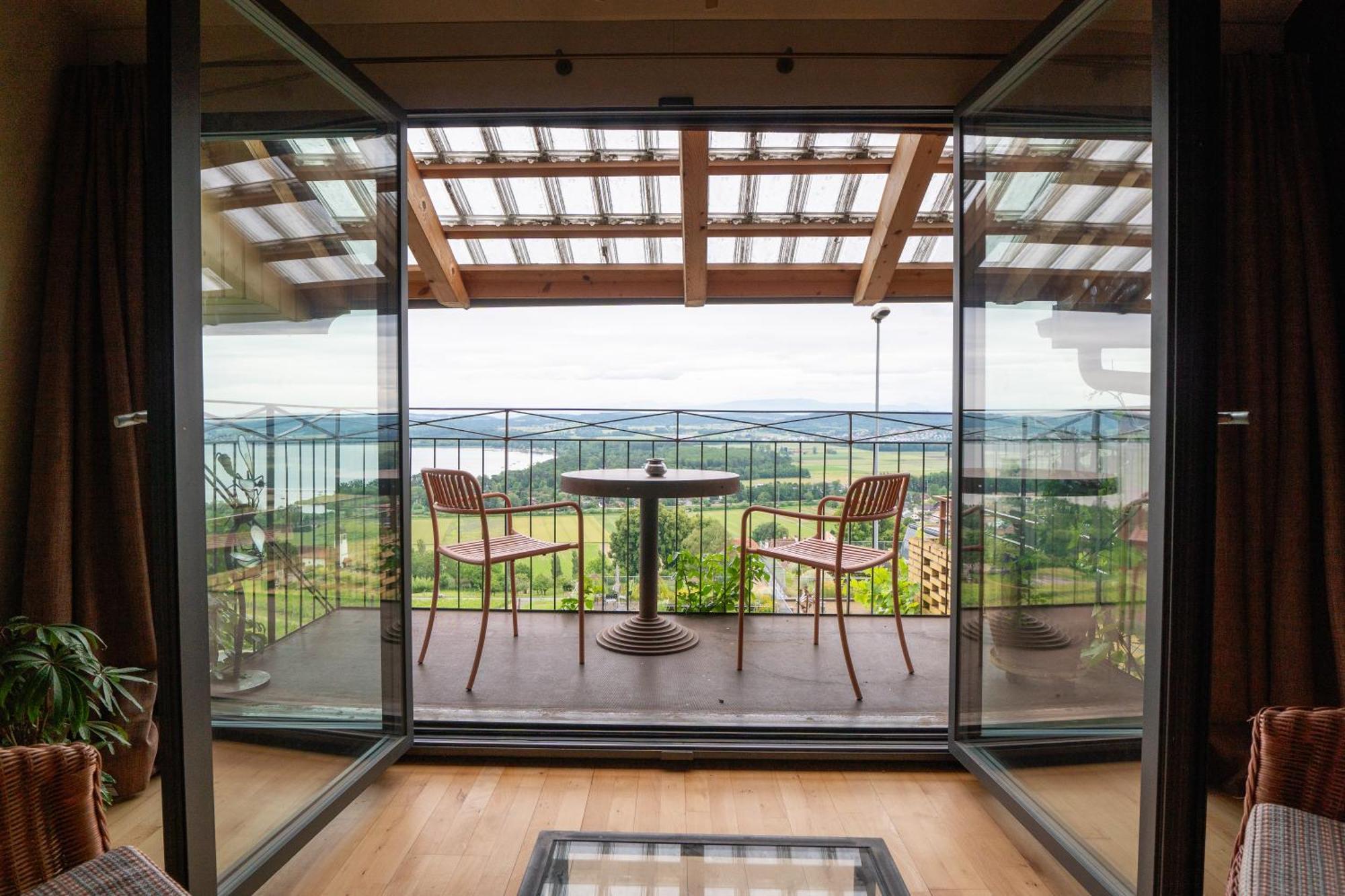 Bnb Belle5 Vully-les-Lacs Bagian luar foto